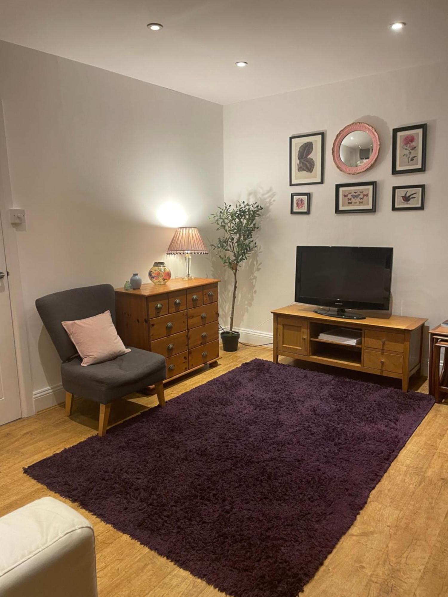 Cute 1 Bed Apartment 2 Mins From The Sea - Sleeps 4, Flat 8 The Gables, Church Street, Lyme Regis Dış mekan fotoğraf