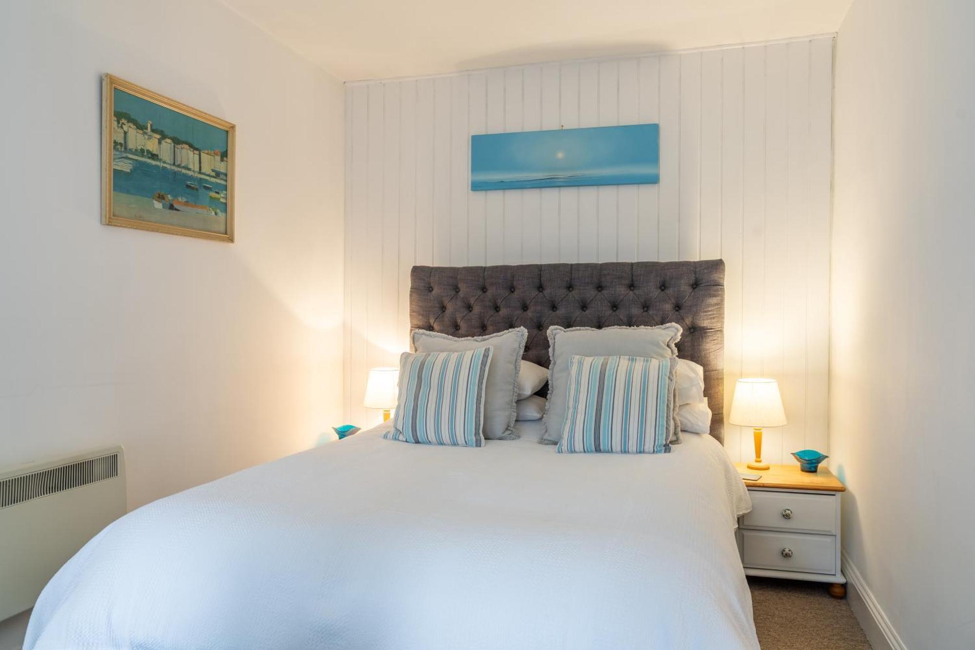 Cute 1 Bed Apartment 2 Mins From The Sea - Sleeps 4, Flat 8 The Gables, Church Street, Lyme Regis Dış mekan fotoğraf